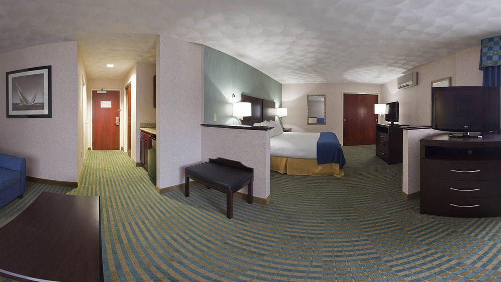 Holiday Inn Express & Suites Smithfield - Providence By Ihg Ngoại thất bức ảnh